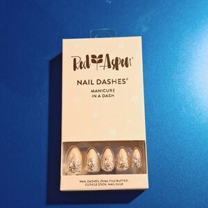 Red Aspen press on nail